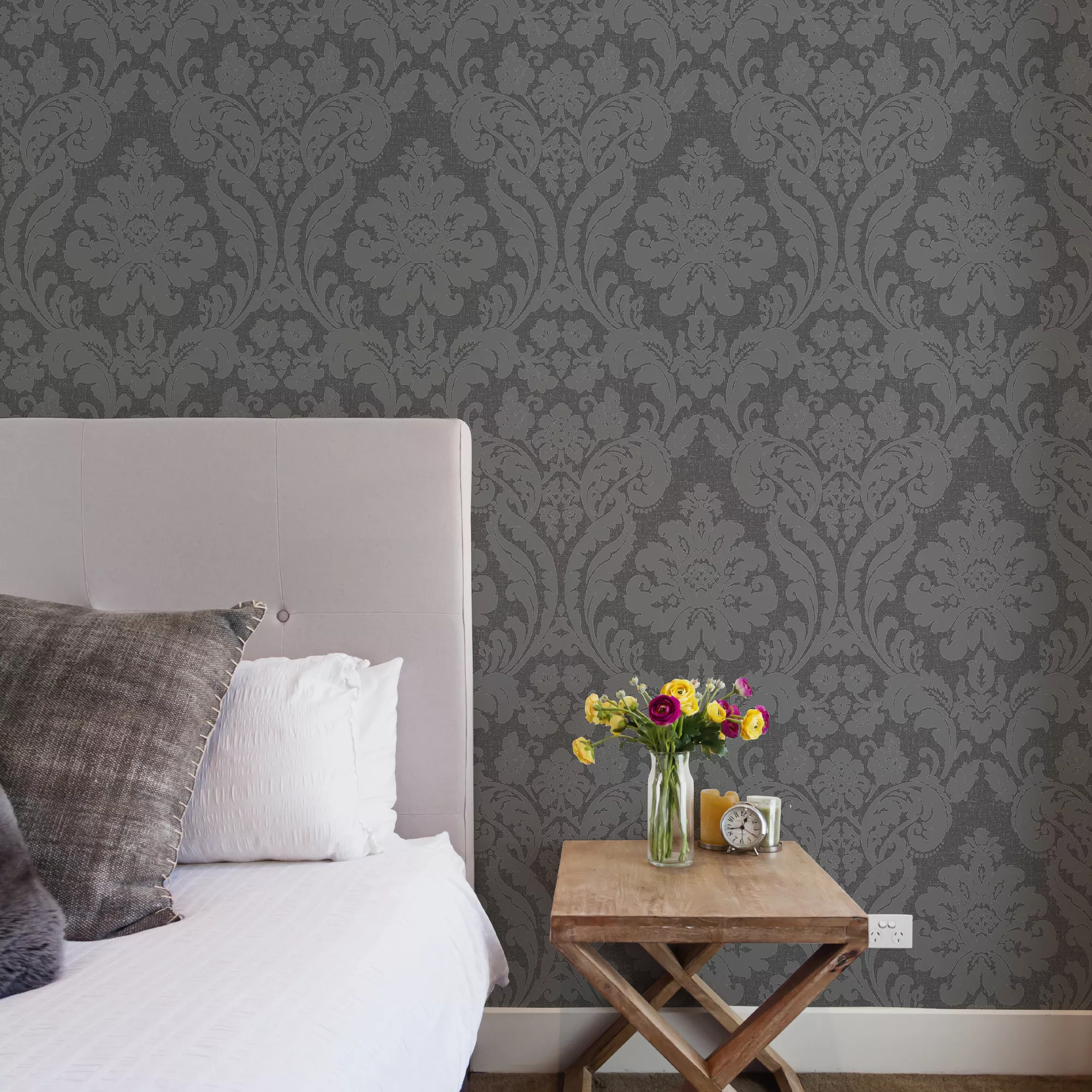 GoodHome Chalfont Charcoal Damask Glitter Effect Textured Wallpaper 7 GoodHome Chalfont Charcoal Damask Glitter Effect Textured Wallpaper - Image 5