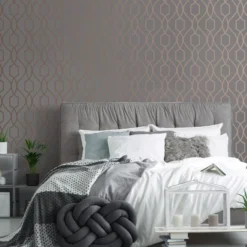 GoodHome Newland Grey Geometric Metallic Effect Smooth Wallpaper 12 GoodHome Newland Grey Geometric Metallic Effect Smooth Wallpaper -Trade Points goodhome newland grey geometric metallic effect smooth wallpaper5059340410388 21i